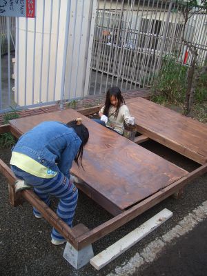 小学生も手伝ってくれました。